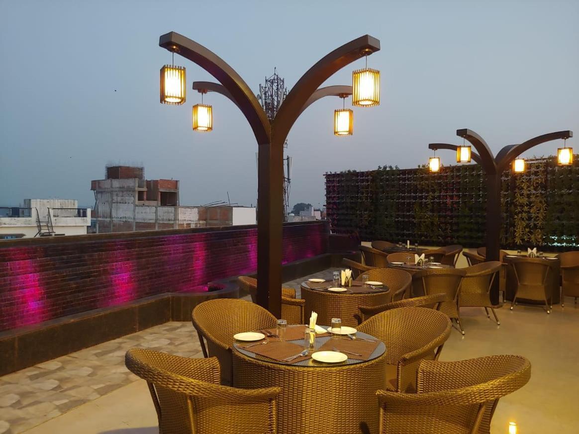 Hotel Shivoy Grand Varanasi Luaran gambar