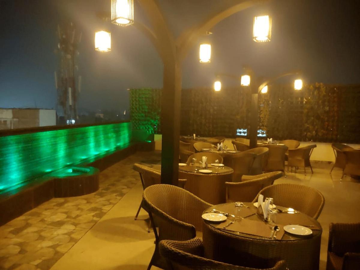 Hotel Shivoy Grand Varanasi Luaran gambar