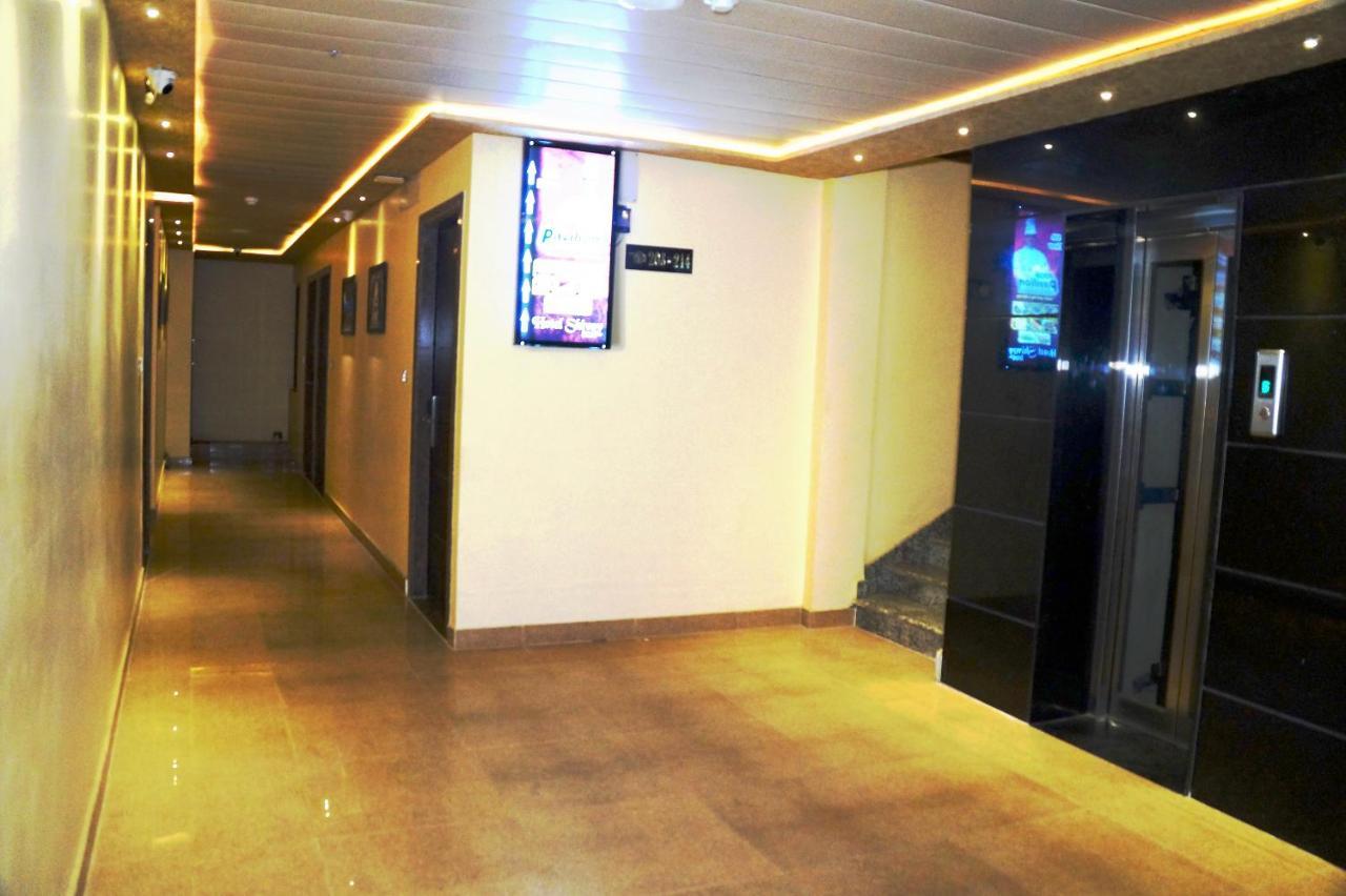 Hotel Shivoy Grand Varanasi Luaran gambar