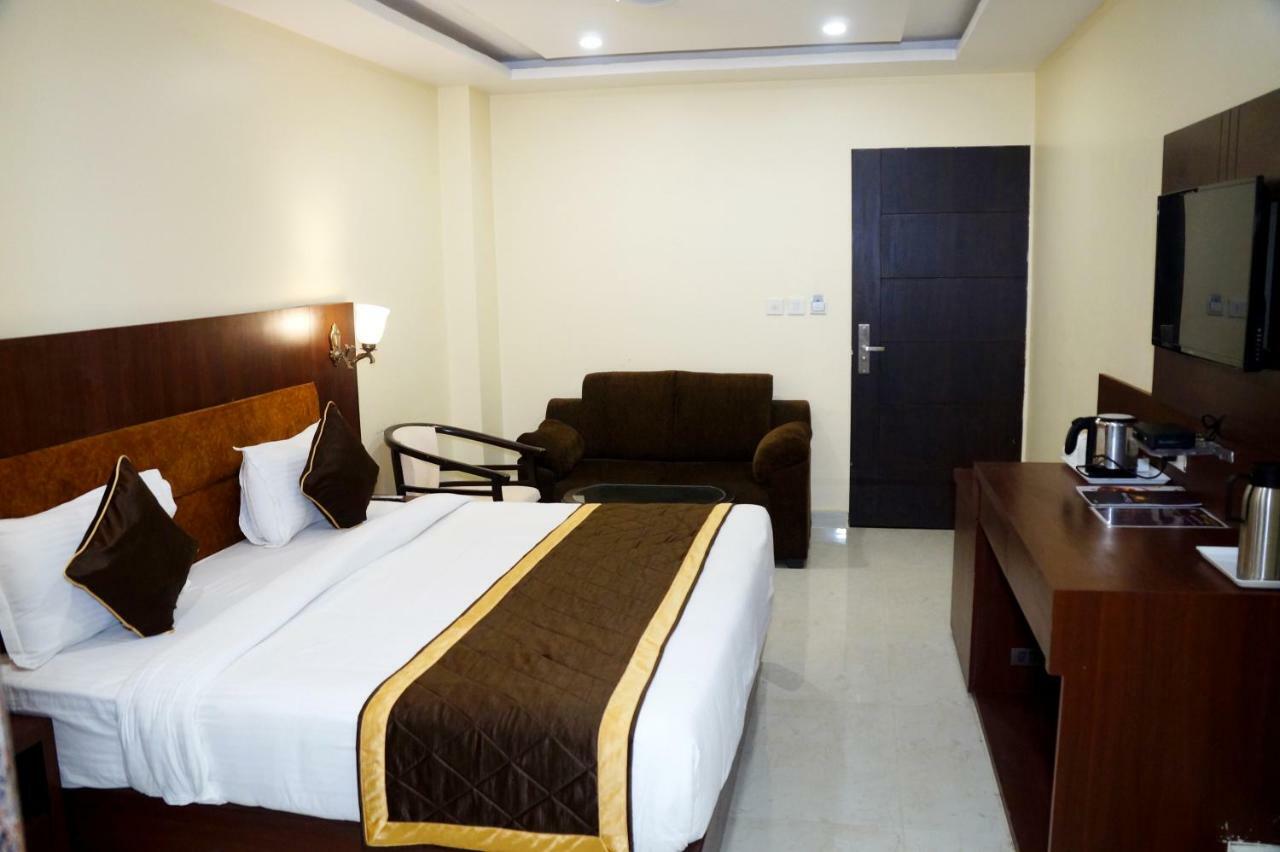 Hotel Shivoy Grand Varanasi Luaran gambar