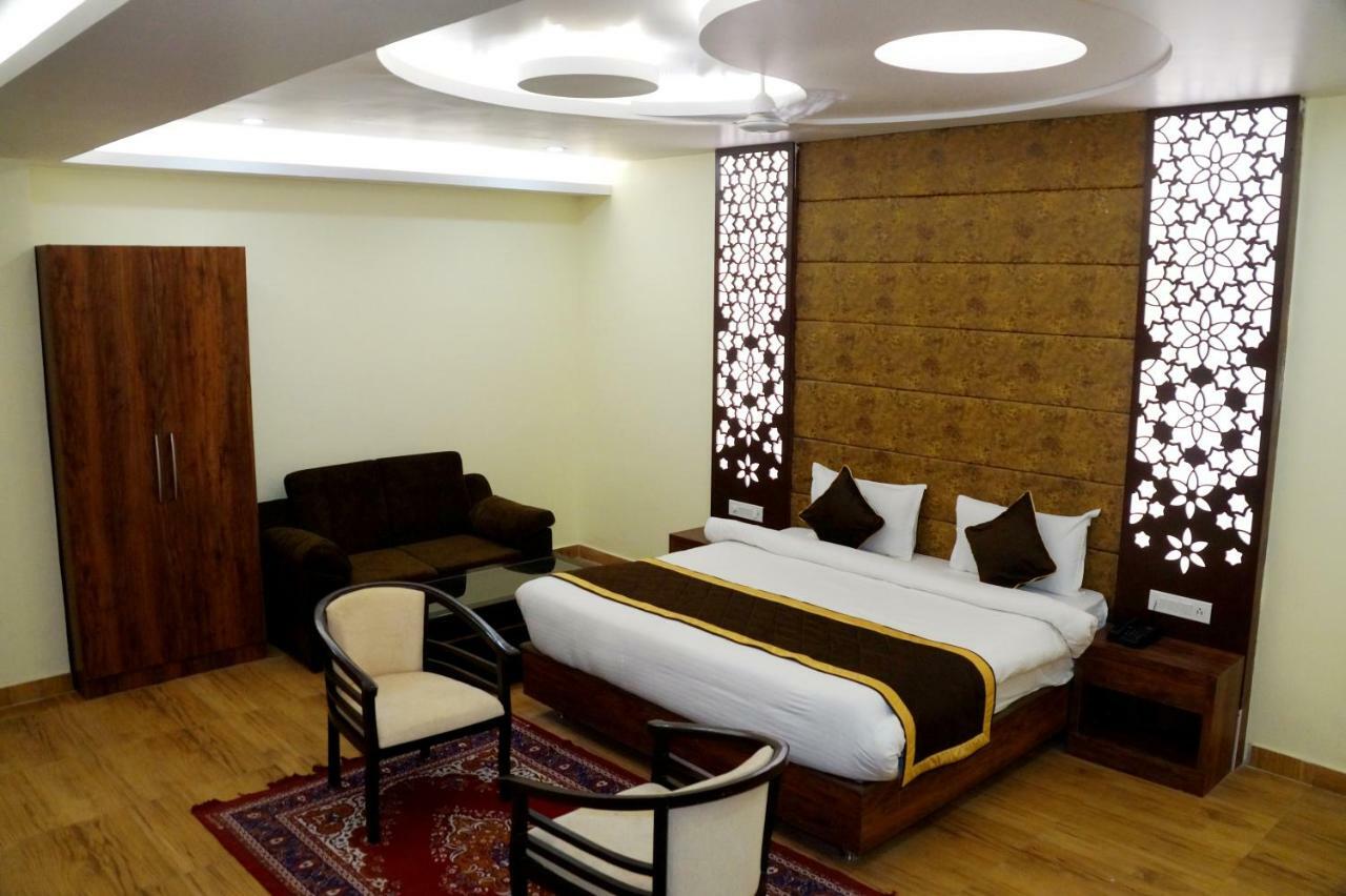 Hotel Shivoy Grand Varanasi Luaran gambar