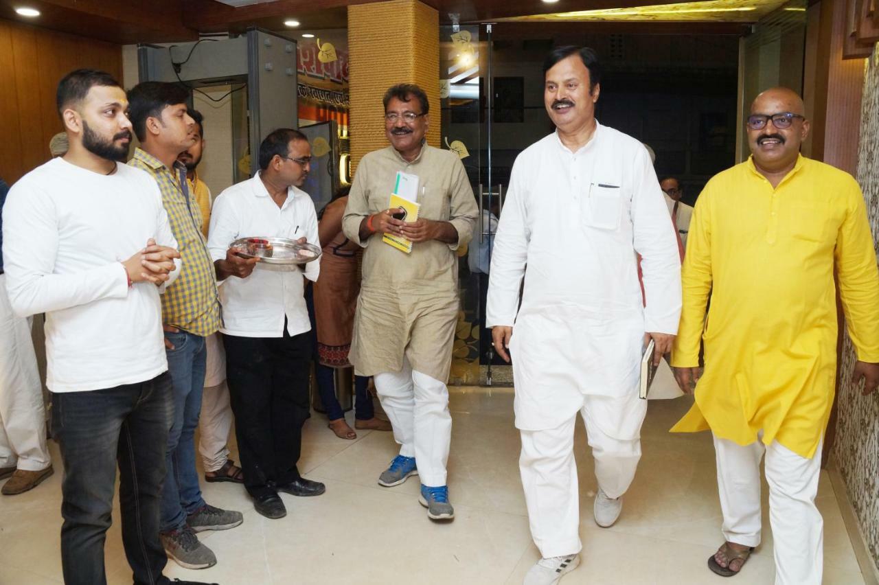Hotel Shivoy Grand Varanasi Luaran gambar