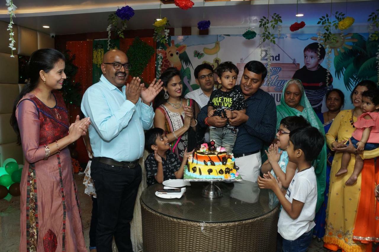 Hotel Shivoy Grand Varanasi Luaran gambar