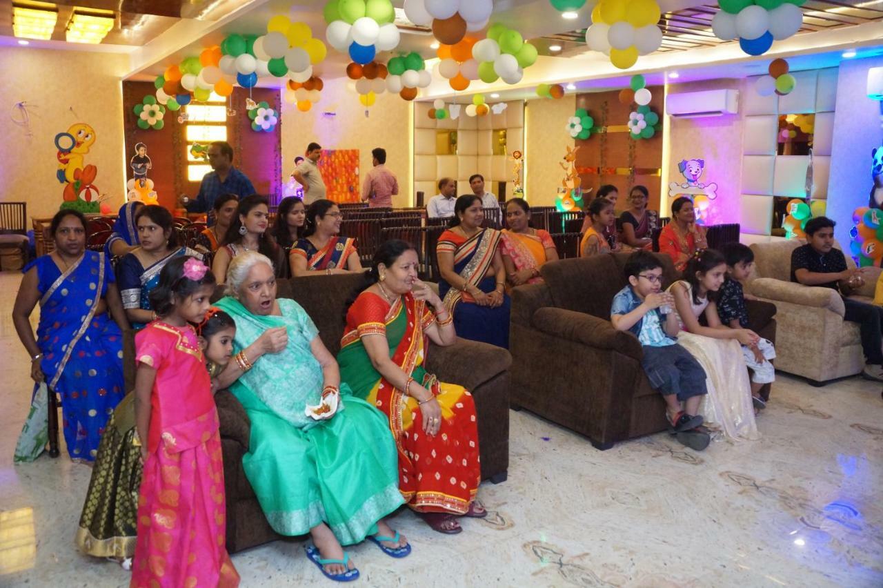 Hotel Shivoy Grand Varanasi Luaran gambar